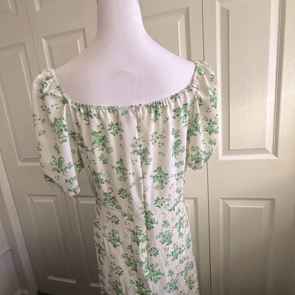 Off-Shoulder Dress with Green Floral Pattern - Picture 9 of 9